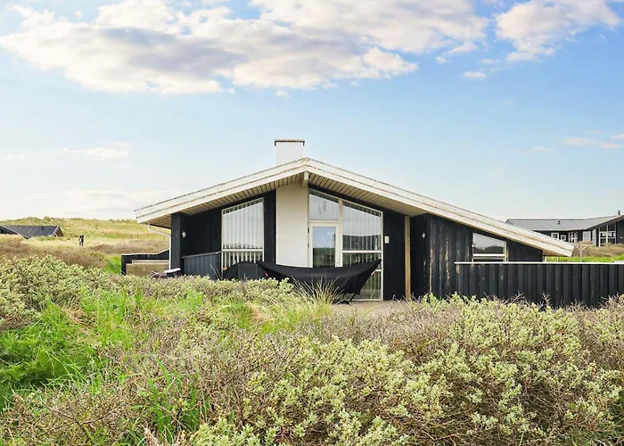 4 Star In Lokken-by Traum Nyaraló